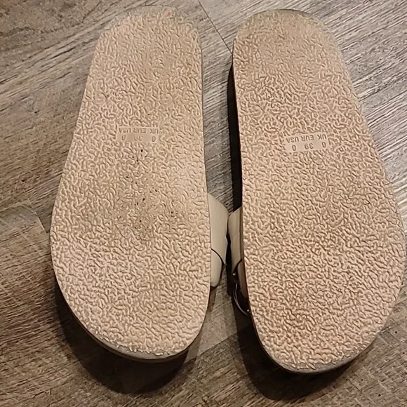 Primark Slide Size 8 - Picture 3 of 3